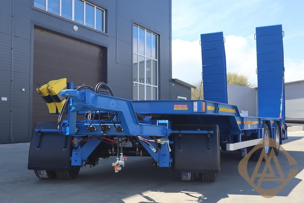 Низкорамный прицеп АПС 853000 трехосный